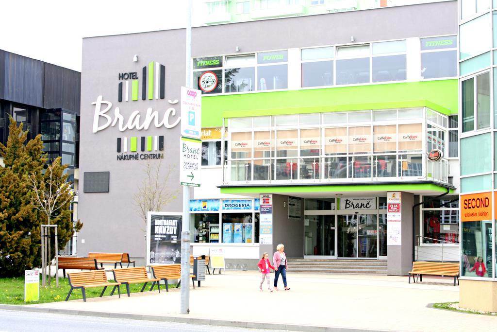 Hotel Branc, Garni Senica Extérieur photo